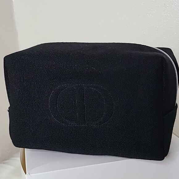 Dior Novelty Pouch with Box - Picture 3 of 13